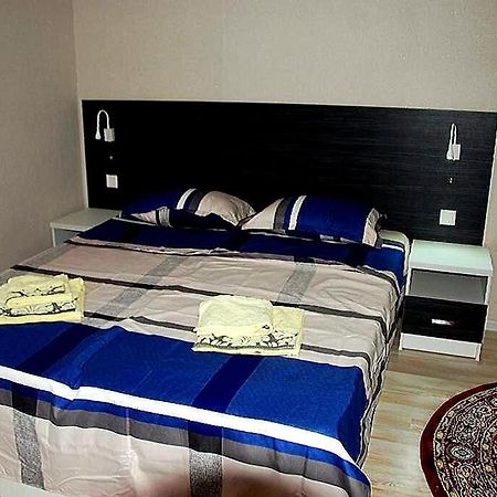 Sakho Hotel-Hostel ドゥシャンベ エクステリア 写真