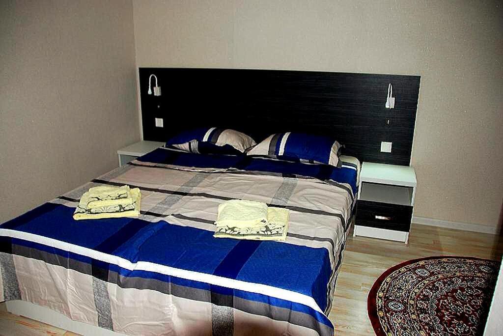 Sakho Hotel-Hostel ドゥシャンベ エクステリア 写真